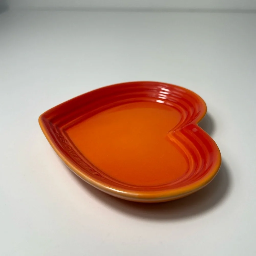 Le Creuset description add